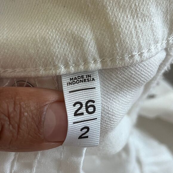 LOFT White Denim 3” Shorts Cut Off Mid Rise Sz 2/26 - Picture 6 of 6
